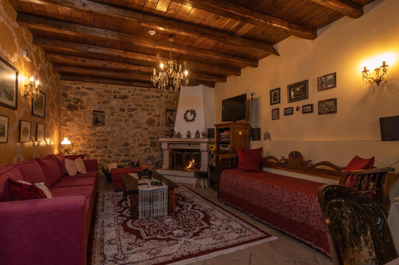 Hotel Proselinos Dimitsana Exteriér fotografie