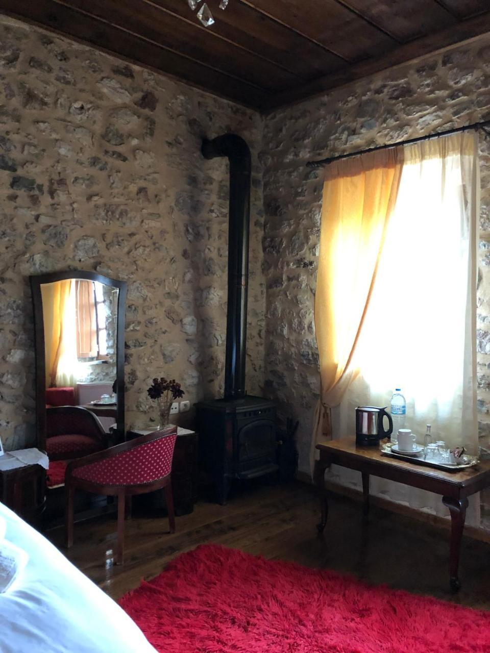 Hotel Proselinos Dimitsana Exteriér fotografie