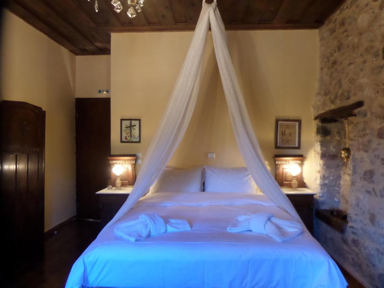 Hotel Proselinos Dimitsana Exteriér fotografie